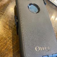 מגן אוטר בוקס otter box שחור קשיח אייפון