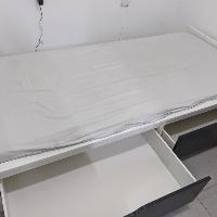 מיטת יחיד עם מזרון ו2 מגירות אחסון