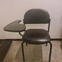 6 כסאות סטודנט בצבע שחור
