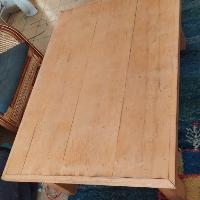 שולחן עץ לסלון 110 אורך 80 רוחב 50 גובה